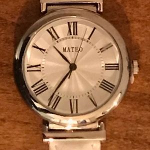 MATEO woman wrist watch